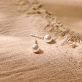 Pearl Earstuds
