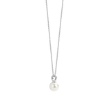 Necklace with pearl
